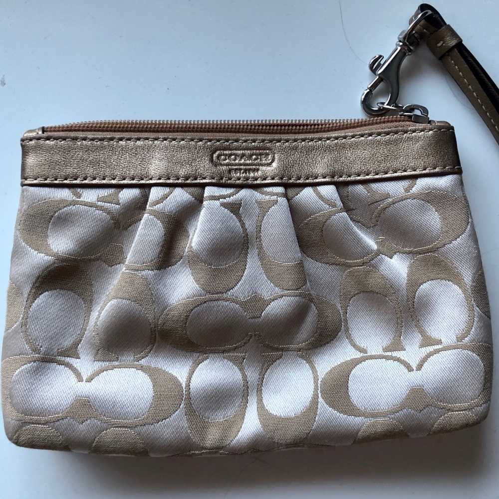 GOLD COACH WRISTLET